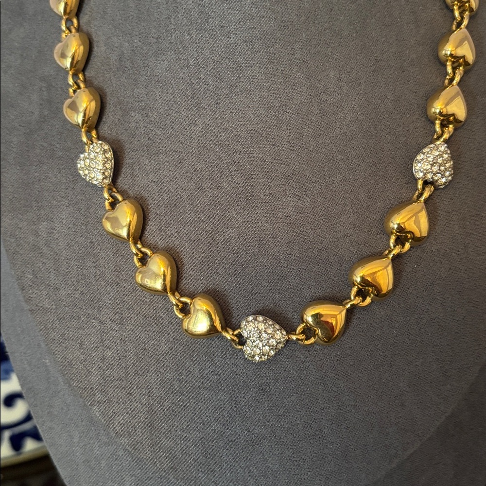 Stunning Vintage Monet Heart Necklace! - Picture 2 of 5